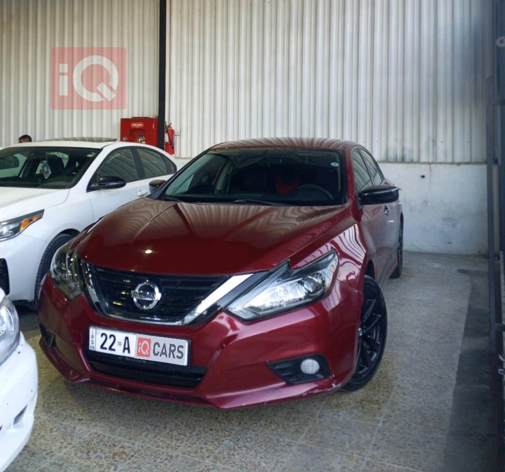 نيسان ألتيما